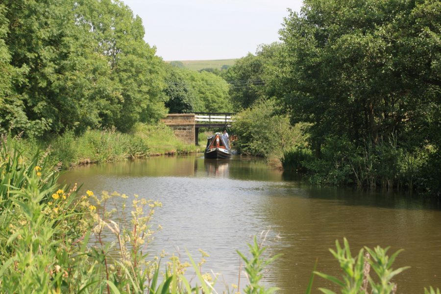 Cruise guide to the Macclesfield Canal