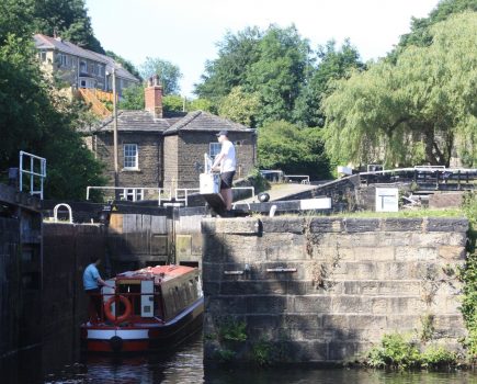 Cruise guide | Calder and Hebble navigation