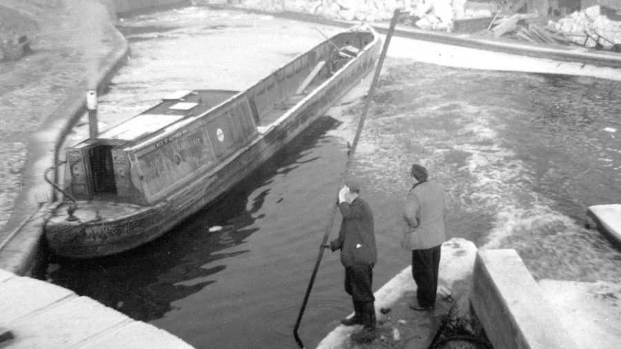 10 nostalgic old videos of the canals