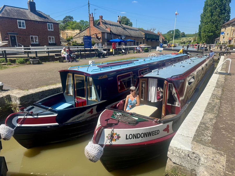 Grand Union Narrowboats joins Drifters boating holidays