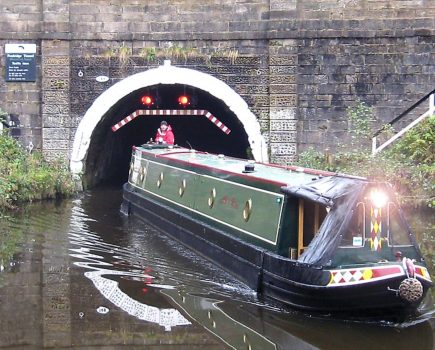 The Considerate Boater: etiquette on the canals