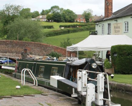 10 of the best pubs along: Grand Union Canal, Braunston to Marsworth