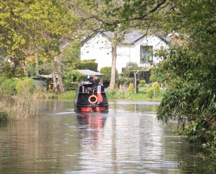 Weekend visits: a trip down Basingstoke canal