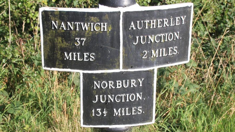 Canal heritage spotter: Mile markers
