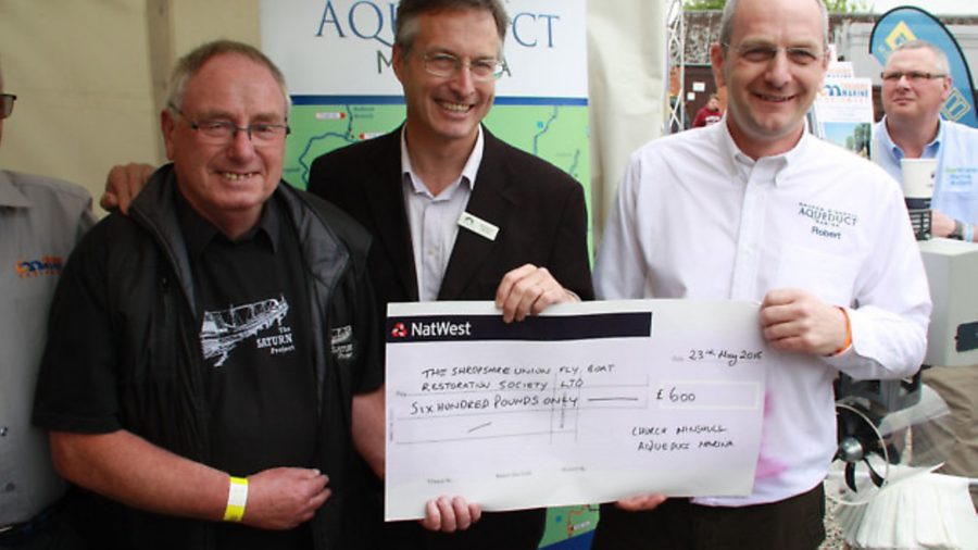 Historic boat, Saturn, receives £600 donation