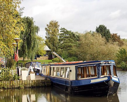 5 stunning narrowboat holiday routes in the UK