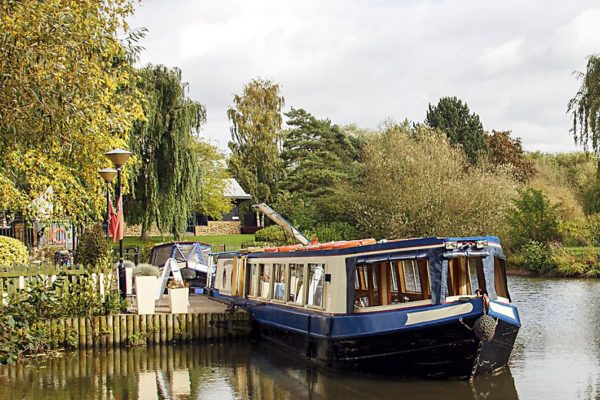 5 stunning narrowboat holiday routes in the UK