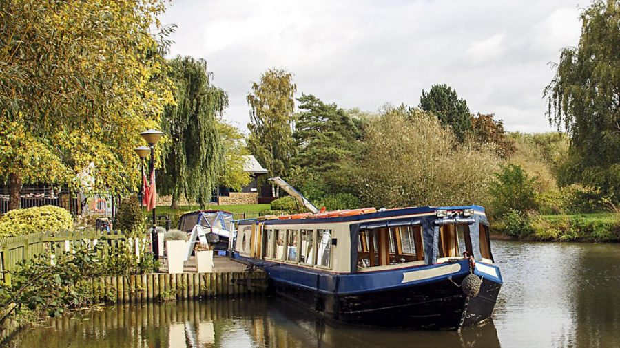 5 stunning narrowboat holiday routes in the UK