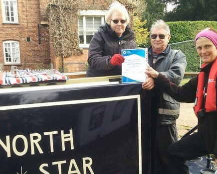 Hillmorton Locks sees 9,000th boat pass through