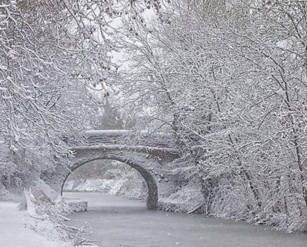 Seasonal photos that capture the beauty of the Kennet & Avon in winter