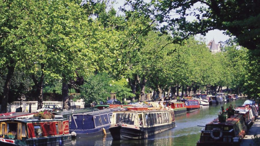 Boaters can pay to pre-book selected moorings in London