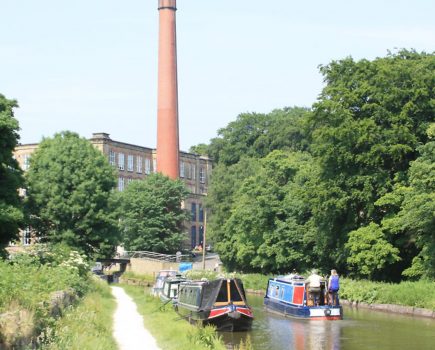 Macclesfield Canal shuts until spring 2020