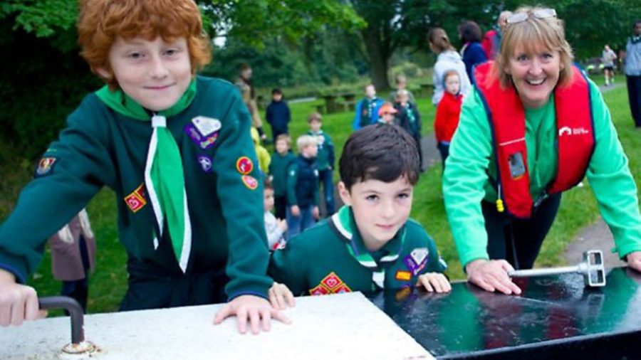 Scouts turn their hands to the waterways